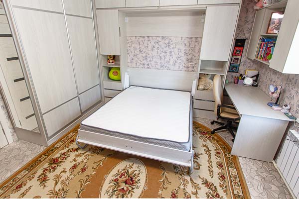 Шкаф кровать, шкаф-купе и письменный стол __ 230 000 руб